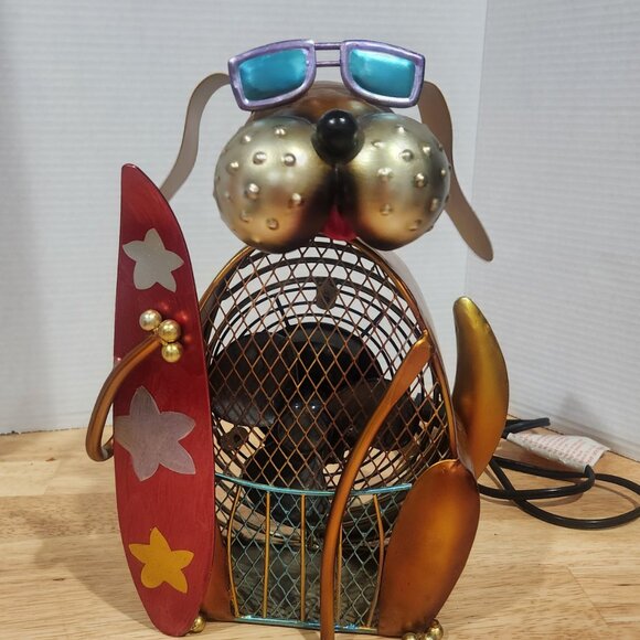 Deco Breeze Decorative Cool Dog Electric Fan Holding Surfboard Metal Table Fan - Picture 7 of 7